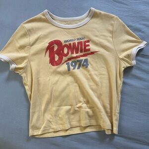 Bowie Women's Yellow Graphic Tee - Cropped Style with Ring neck and arms. Size L